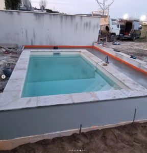 Piscine coque polyester