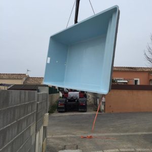 piscine-coque-polyester-clermont-lherault
