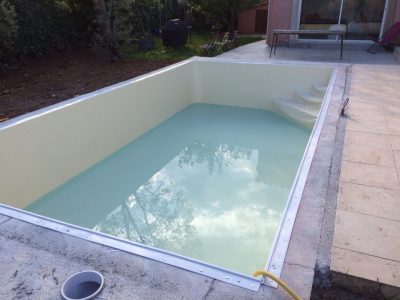 piscine-traditionnelle-beton-clermont-lherault